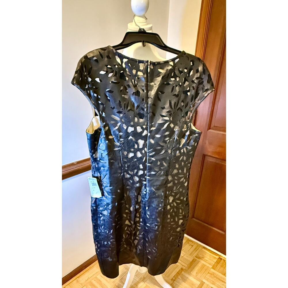 NWT Julia Jordan Black Floral Laser Cut Sheath Cocktail Dress Size 14 - Picture 9 of 16